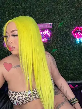 RenaThickAss Chat XXX in diretta