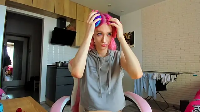 _Alice_Kitty's Live XXX Chat