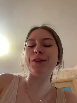 Tomyris_yuki: онлайн-секс-чат