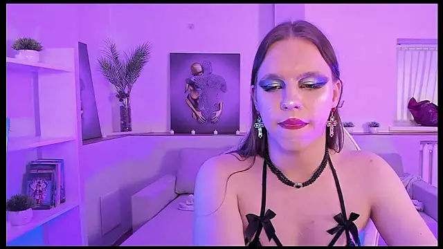 Show modela Madison_dolly na web-kameri