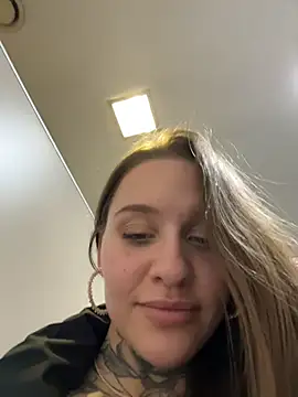 دردشة KishaMur الجنسية المباشرة