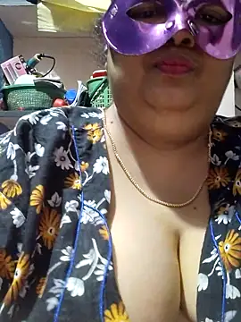 tamilthanushri – Naživo XXX chat