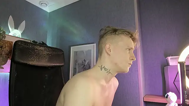 AlexxSweet 在線直播表演