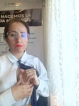 Valentina--1's Live XXX Chat