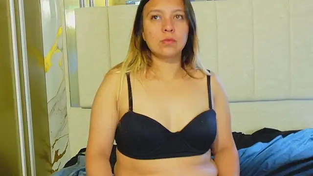 sami_1_8's Live XXX Chat