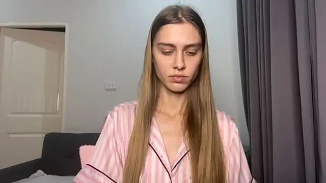 SonyaScarlett 现场XXX聊天