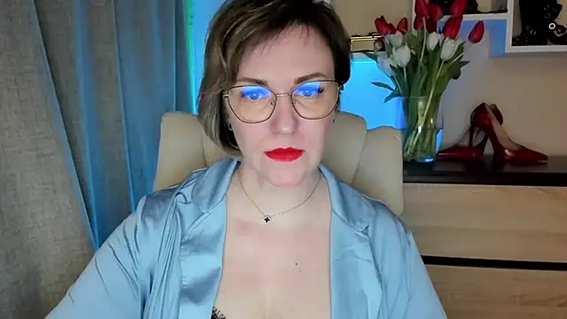 feliziaDesire Chat XXX live