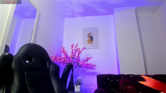 Chat XXX en directo de Ayliinn_