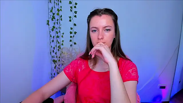 Blush_flowwer Adlı Modelin Canlı XXX Sohbeti