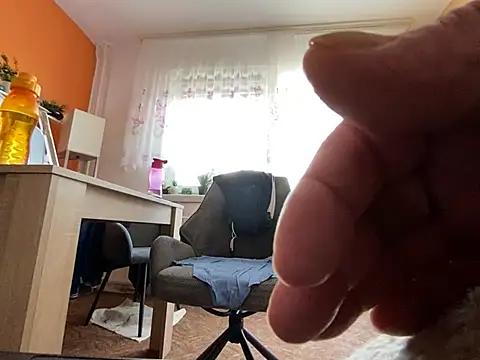 smaili1513 在線直播表演