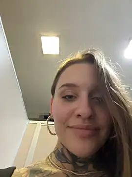 KishaMur's Live XXX Chat