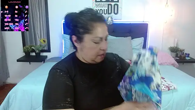 Keyla01_: онлайн-секс- чат