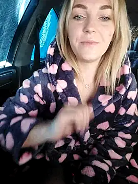 Yourblonde_69 Show in webcam