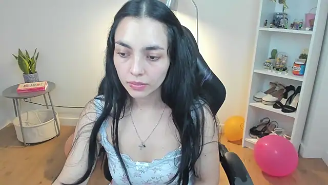 _BellaEvans_ Chat XXX in diretta