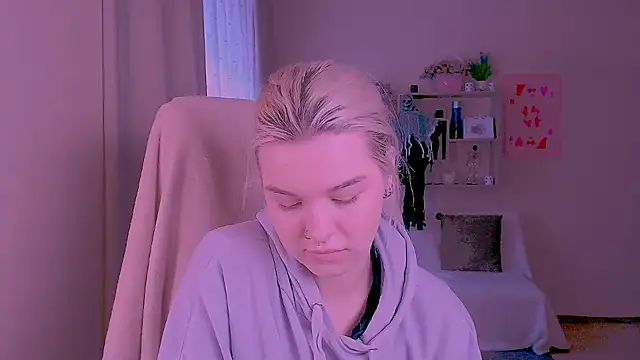 Hot_Blonda: απευθείας συνομιλία ΧΧΧ