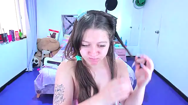 Luna_Analya Chat XXX live