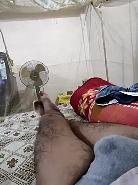 Webkamerová show PIG_FUCKER_DADDY