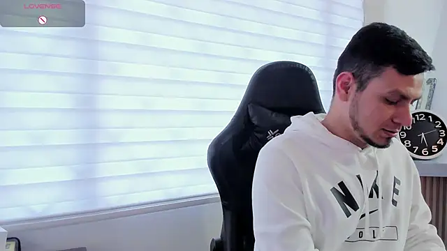 Rick_Adams: онлайн-секс-чат