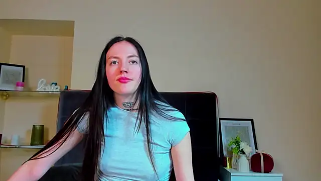 AdrianaCult's Live XXX Chat