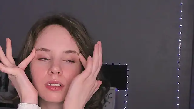 CrystaLeah's Live XXX Chat