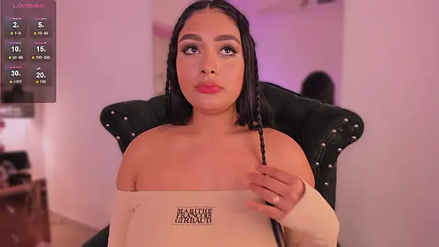 Kleverly_Manson1 élő XXX-chatje