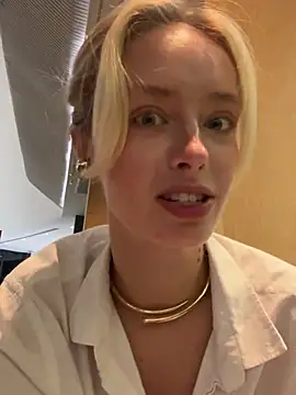 Czat XXX na żywo – SunnyShiney