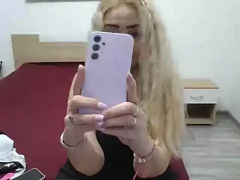 LanaFoxx Live XXX Chat