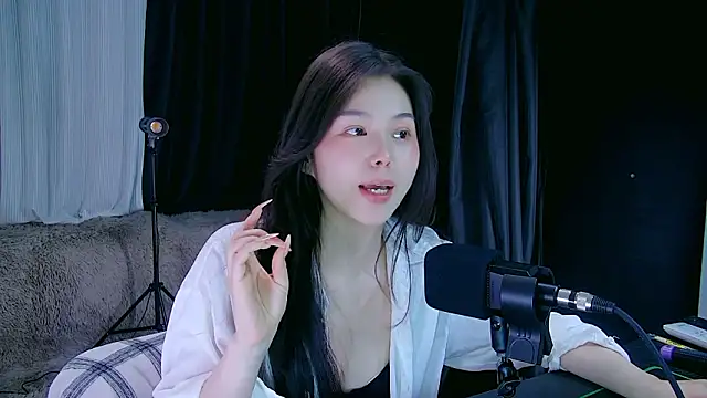 yoyo-o88 Live XXX Chat