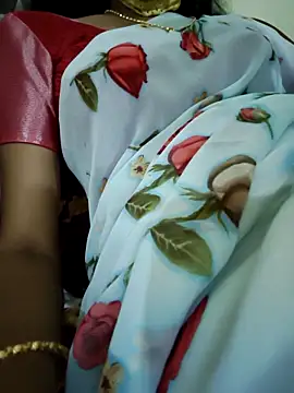 smileys46  のライブXXXチャット