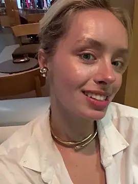 Chatroom XXX en direct de SunnyShiney