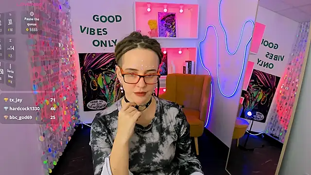 Онлайн чат XXX LisaFoxy_y