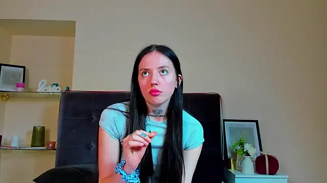 AdrianaCult's Live XXX Chat