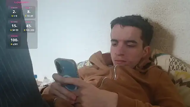 Tombgy07's Live XXX Chat