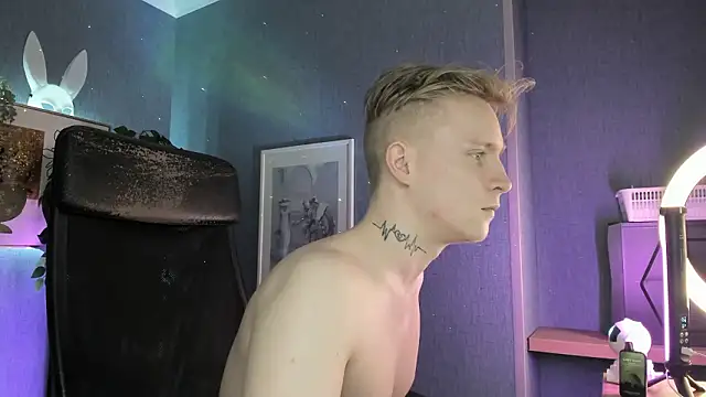 AlexxSweet webcam show