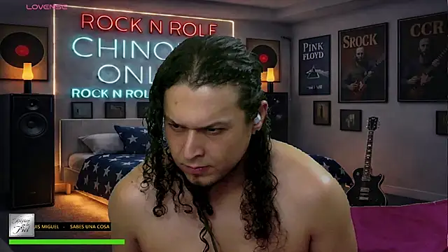 chino_roz Show Webcam