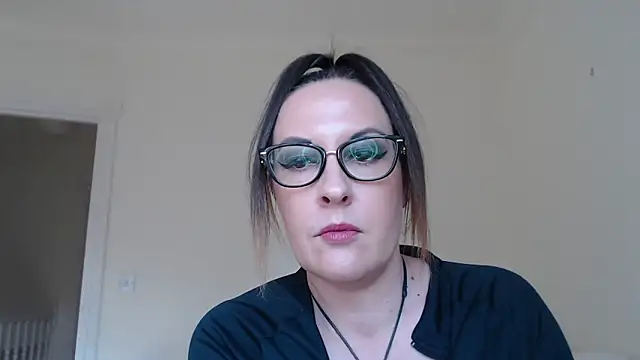 Humiliatrixxxx's Live XXX Chat