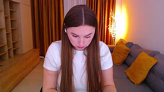 XXX chat uživo modela _Mia_Adams