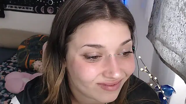 XXX chat uživo modela AlienforTwenty