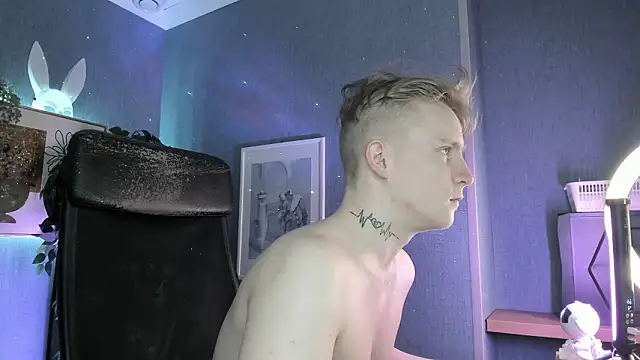 Chatroom XXX en direct de AlexxSweet