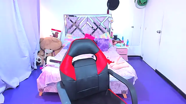 XXX chat uživo modela Luna_Analya