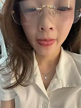 meimei_x's Webcam Show