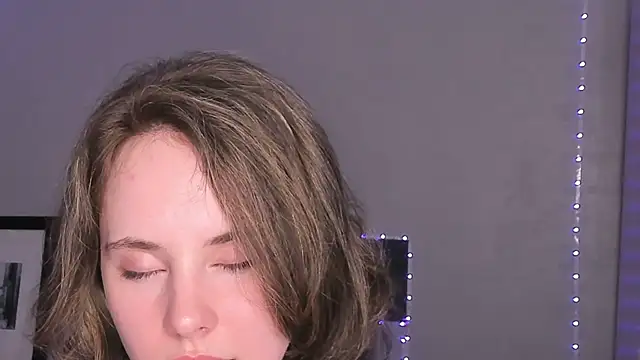 دردشة CrystaLeah الجنسية المباشرة