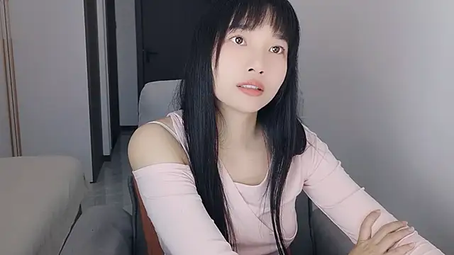 Lisa-3333's Live XXX Chat