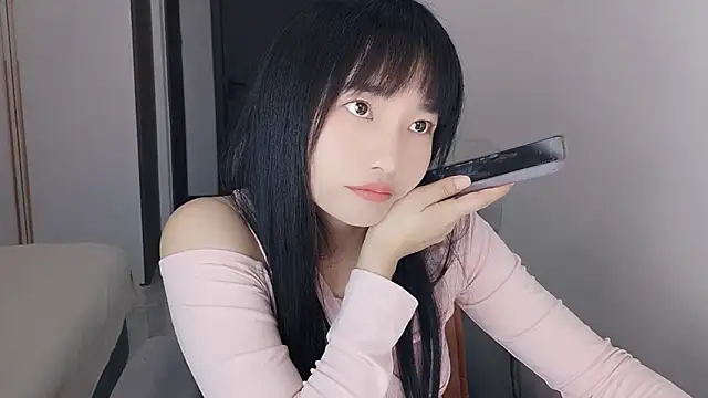 Lisa-3333 Adlı Modelin Canlı XXX Sohbeti