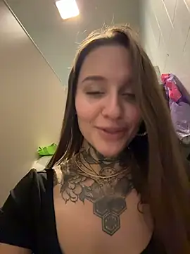 KishaMur's Live XXX Chat