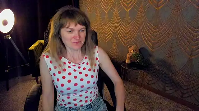 Anabell_xxx 现场XXX聊天