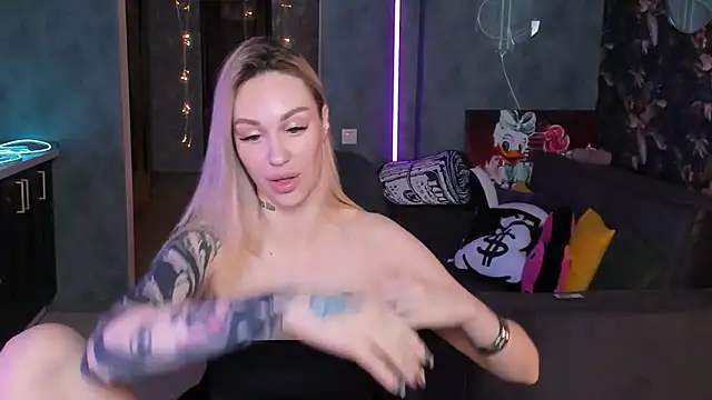 Blckmirrorr Live XXX-chat