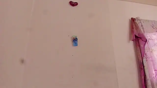 bad_girl_xxx Adlı Modelin Canlı XXX Sohbeti