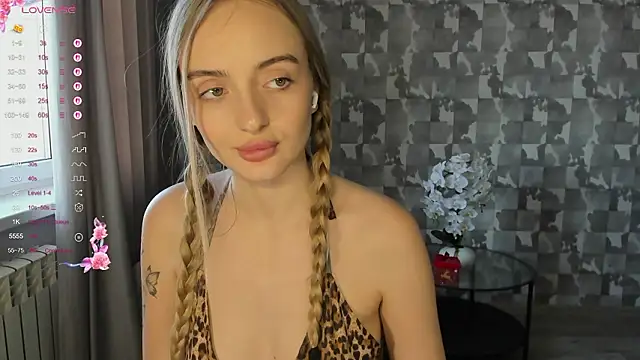 A_delina Live XXX Chat