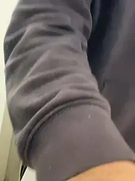 ANONIMO7735 Chat XXX live